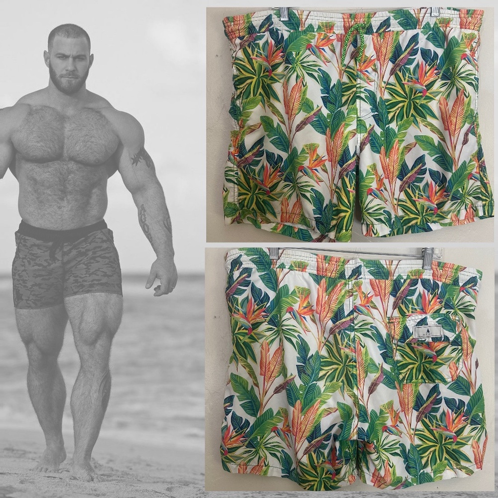 Azul Swim Trunks Large 38-42" waist 5.5" inseam Gently worn Nylon blend